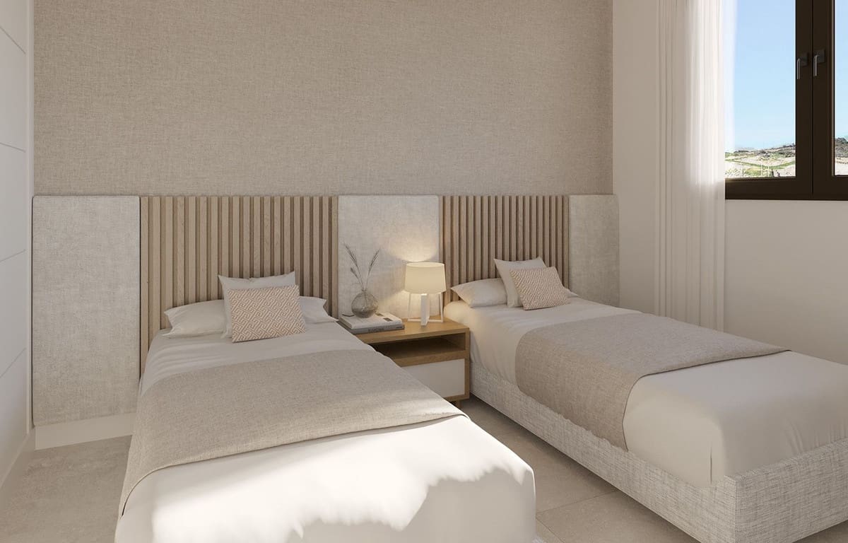 Ático de 3 habitaciones en Estepona en venta con piscina garaje - 694.000 € (Ref: 7636322)