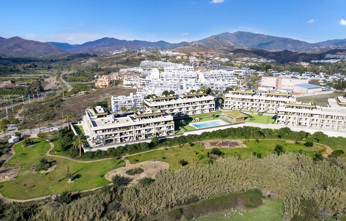 3 bedroom Penthouse for sale in Cancelada with pool garage - € 494,900 (Ref: 7646627)