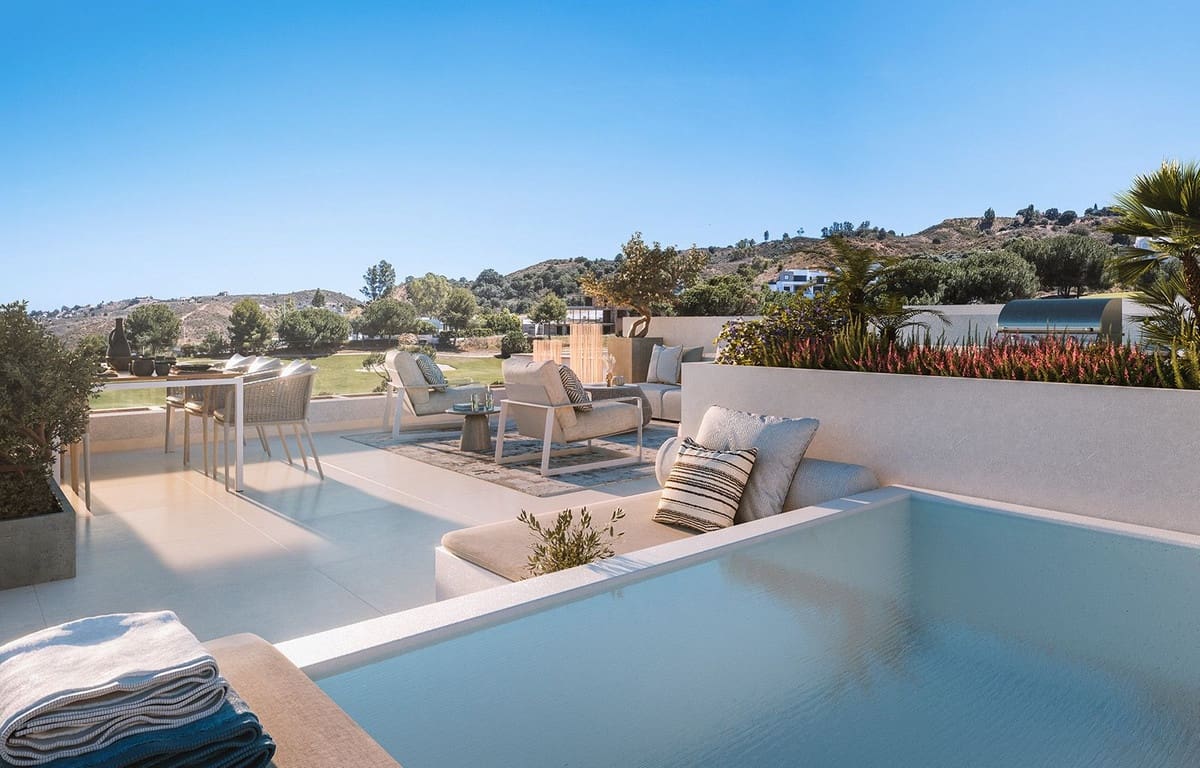 3 makuuhuone Omakotitalo myytävänä paikassa La Cala de Mijas mukana uima-altaan - 1 100 000 € (Ref: 7677581)