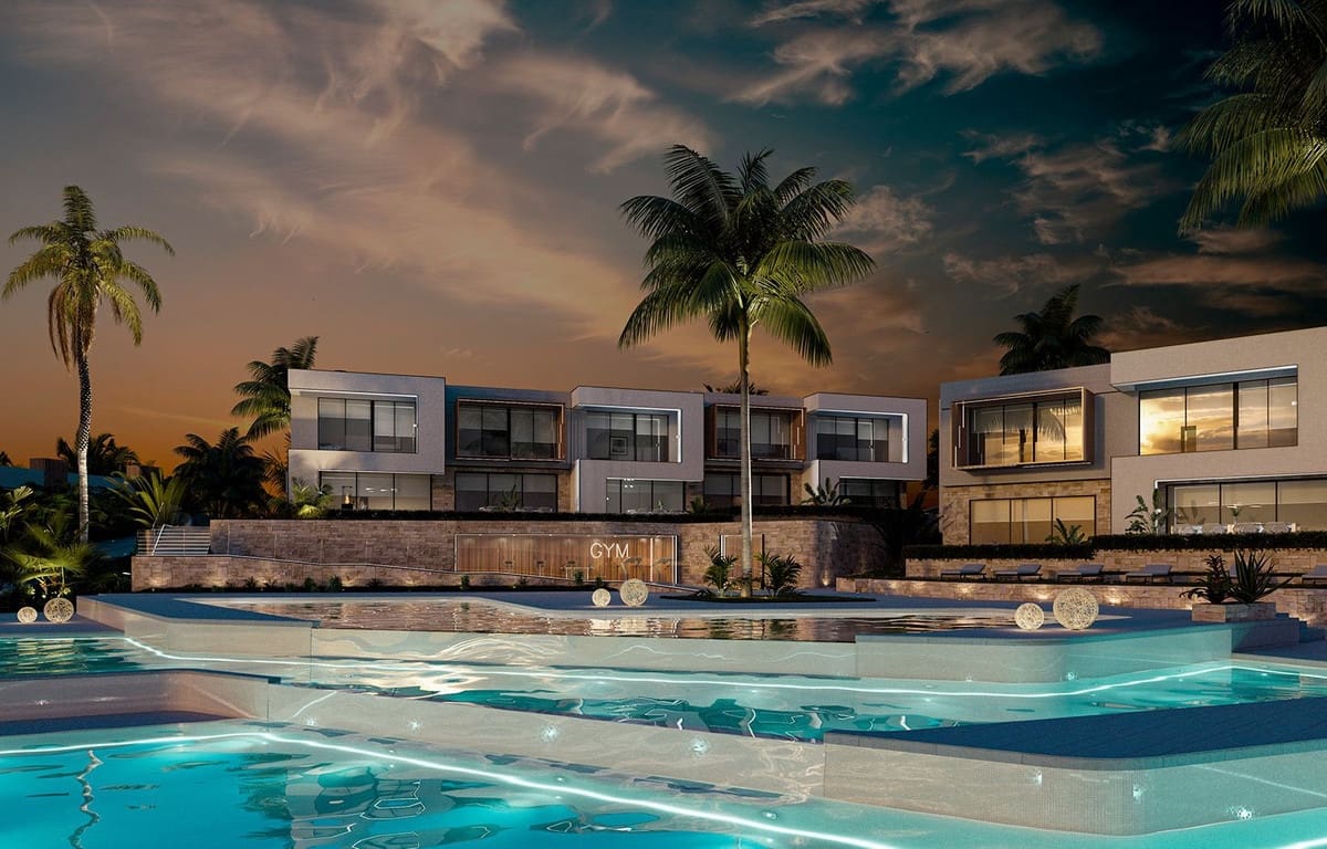 3 makuuhuone Omakotitalo myytävänä paikassa La Cala de Mijas mukana uima-altaan - 1 100 000 € (Ref: 7677581)