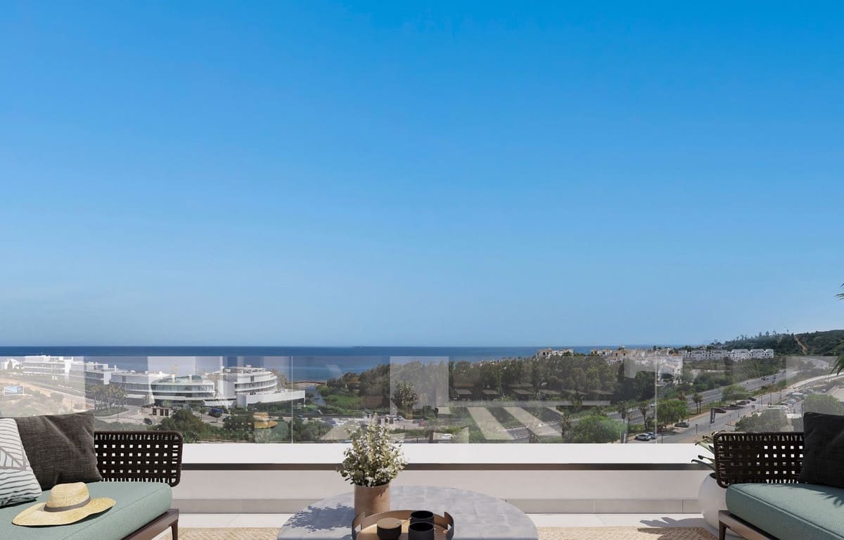 3 bedroom Apartment for sale in Estepona with pool garage - € 725,000 (Ref: 7705814)