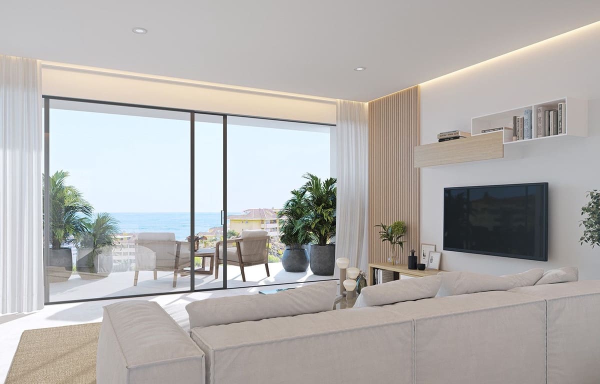 3 bedroom Apartment for sale in Benalmadena with pool garage - € 1,120,000 (Ref: 7705819)