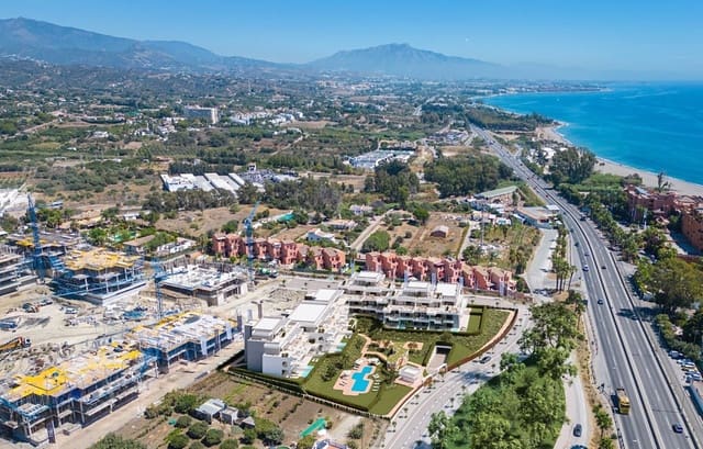 2 chambre Appartement à vendre à Estepona avec piscine garage - 497 000 € (Ref: 7759208)