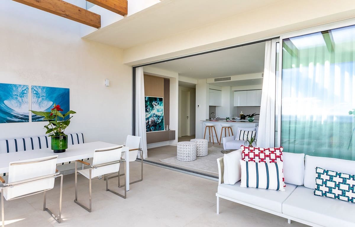 2 soverom Leilighet til salgs i Benahavis med svømmebasseng garasje - € 840 000 (Ref: 7765577)
