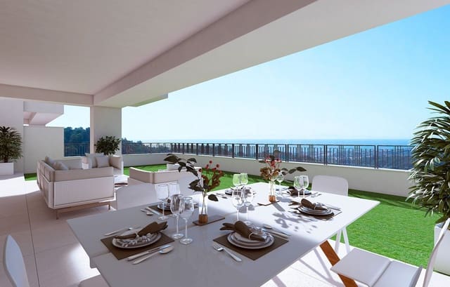 3 chambre Penthouse à vendre à Istán avec piscine garage - 580 000 € (Ref: 7770945)