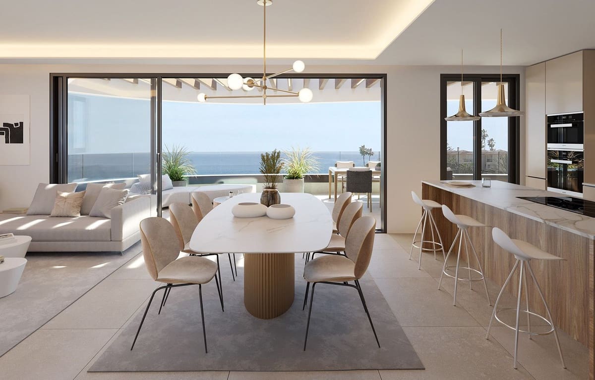 3 bedroom Penthouse for sale in Fuengirola with pool garage - € 1,690,000 (Ref: 7787105)