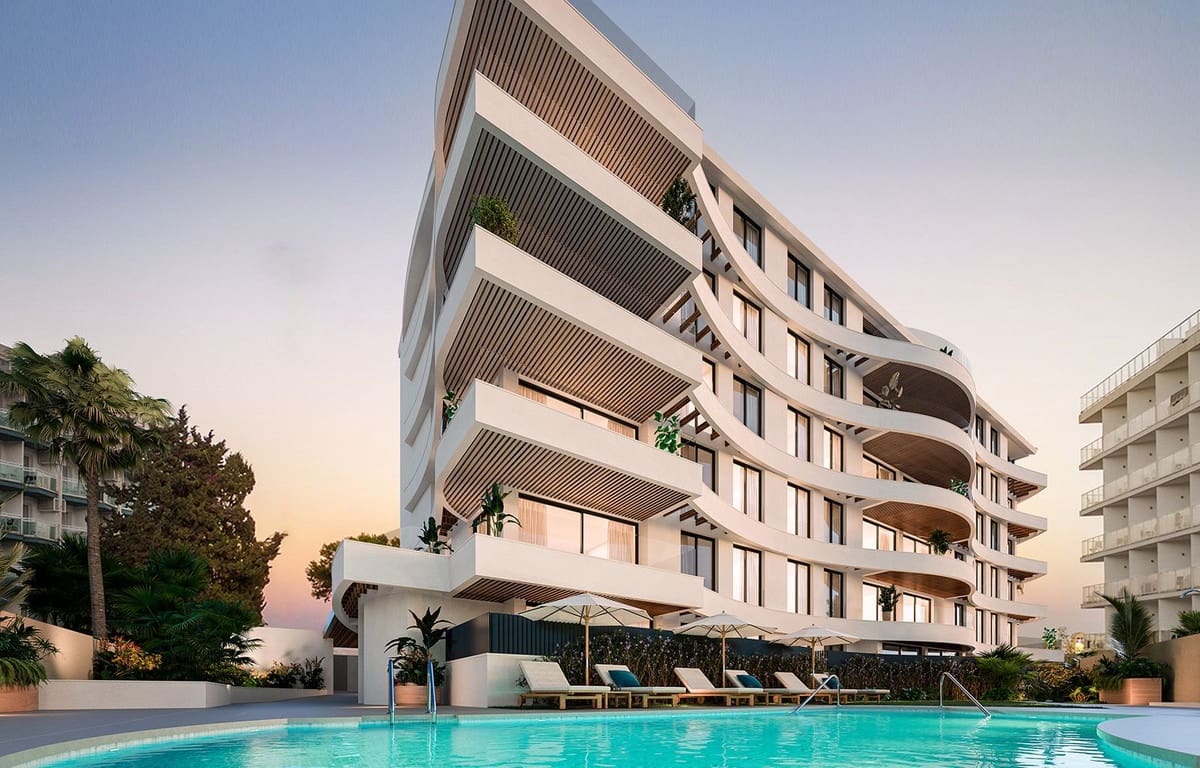 2 sovrum Strandlägenhet till salu i Benalmadena Costa med pool garage - 805 000 € (Ref: 7788717)