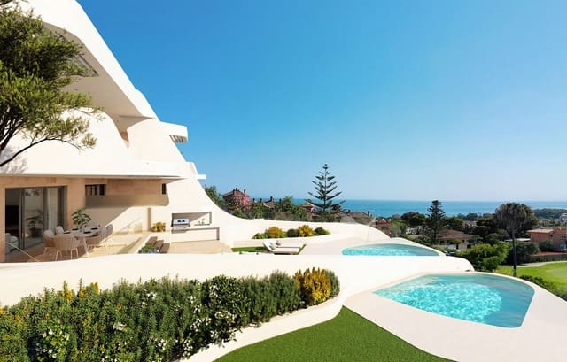 3 soverom Villa til salgs i Cabopino, Marbella med svømmebasseng garasje - € 1 790 000 (Ref: 7893006)