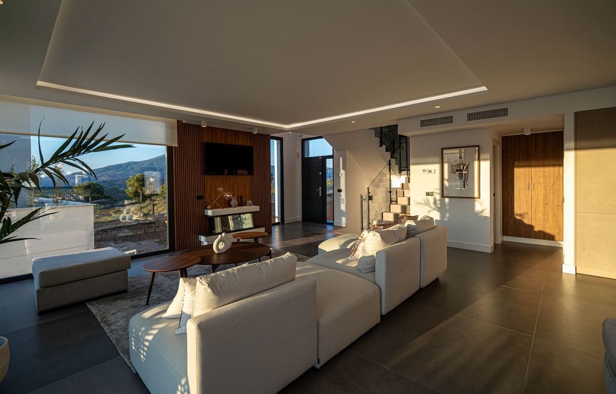 4 chambre Villa/Maison à vendre à La Cala Golf avec piscine garage - 1 150 000 € (Ref: 7905022)