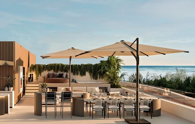 3 makuuhuone Kattohuoneisto myytävänä paikassa Marbella mukana uima-altaan 
autotalli - 4 480 000 € (Ref: 7947341)