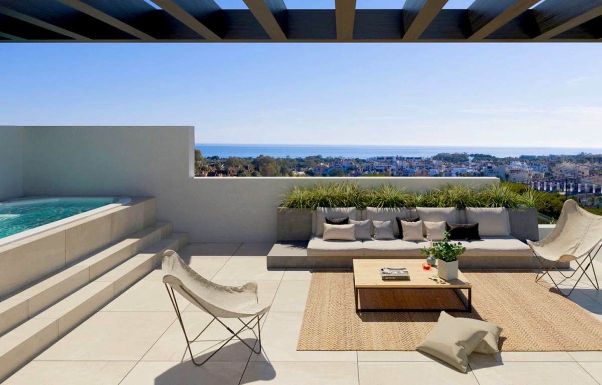 3 chambre Villa/Maison Semi-Mitoyenne à vendre à Estepona avec piscine garage - 800 000 € (Ref: 7963900)