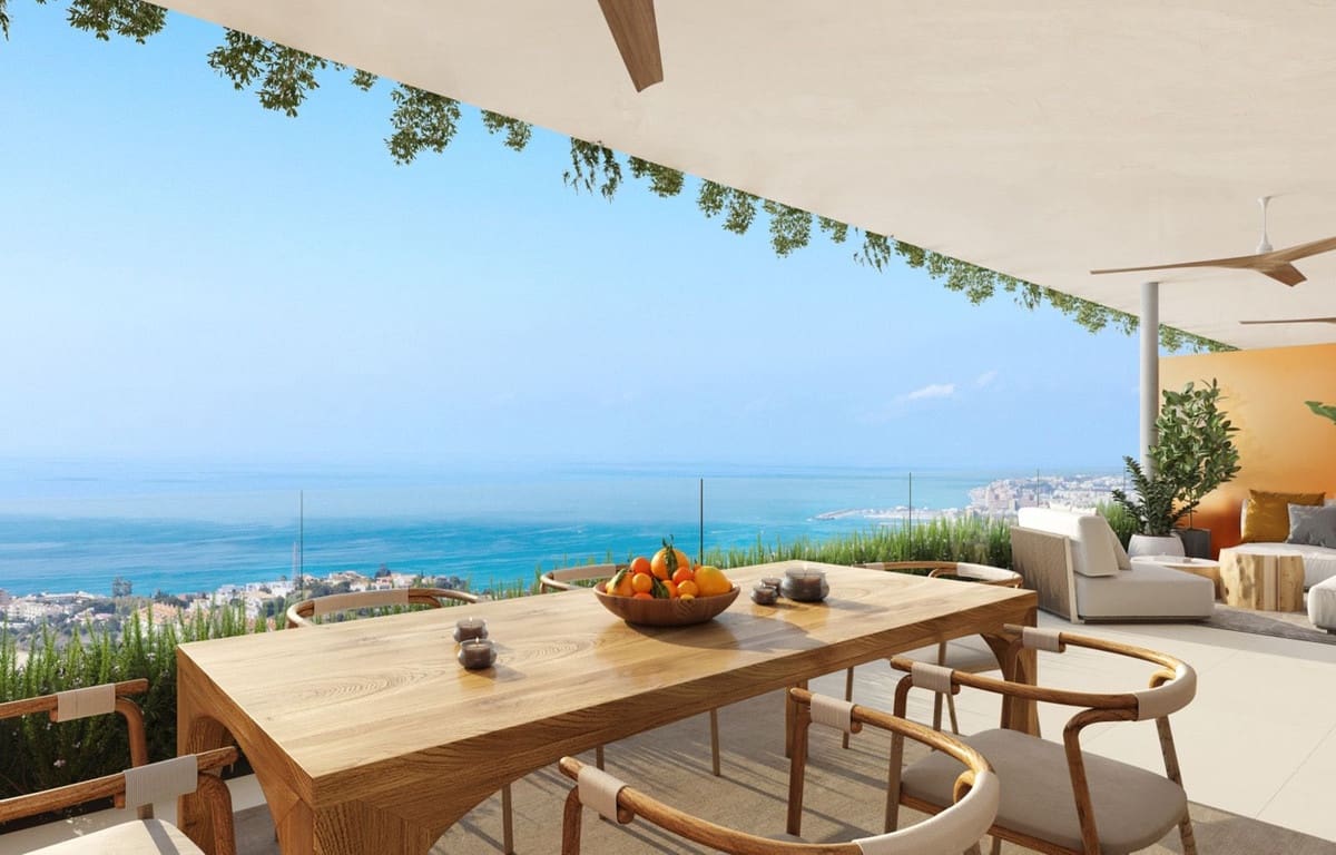 3 soverom Penthouse til salgs i Benalmadena med svømmebasseng garasje - € 1 125 000 (Ref: 7994069)