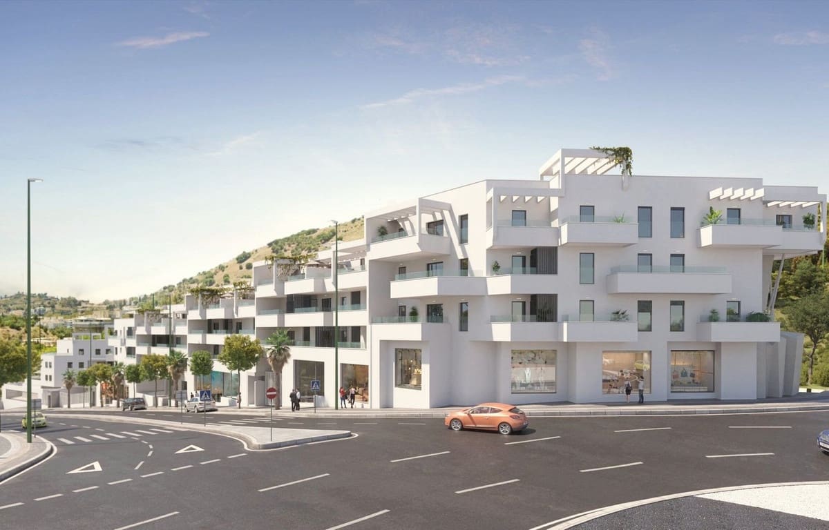 3 soverom Leilighet til salgs i Malaga by med svømmebasseng garasje - € 704 000 (Ref: 8031384)