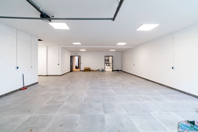 6 makuuhuone Huvila myytävänä paikassa Marbesa, Marbella mukana uima-altaan 
autotalli - 3 900 000 € (Ref: 8035370)