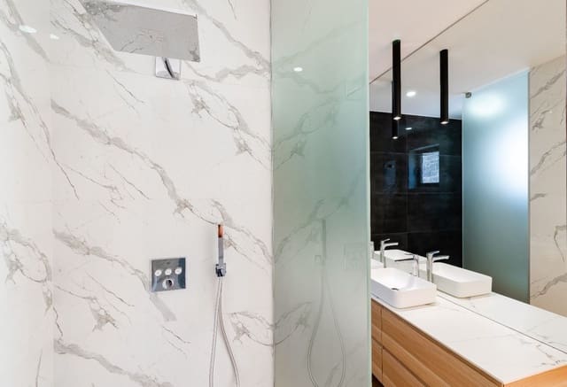 6 makuuhuone Huvila myytävänä paikassa Marbesa, Marbella mukana uima-altaan 
autotalli - 3 900 000 € (Ref: 8035370)