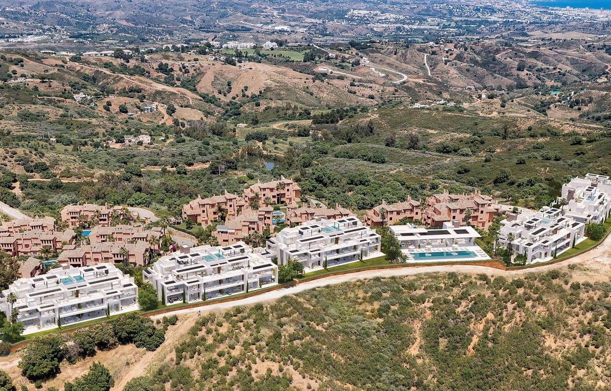 2 chambre Penthouse à vendre à La Mairena avec piscine garage - 920 000 € (Ref: 8048219)