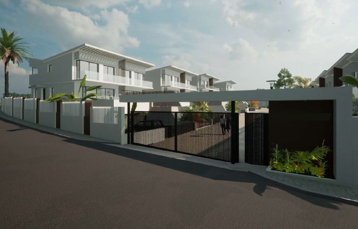 4 soveværelse Semi-Rækkehus til salg i La Cala de Mijas med swimmingpool garage - € 855.000 (Ref: 8072560)