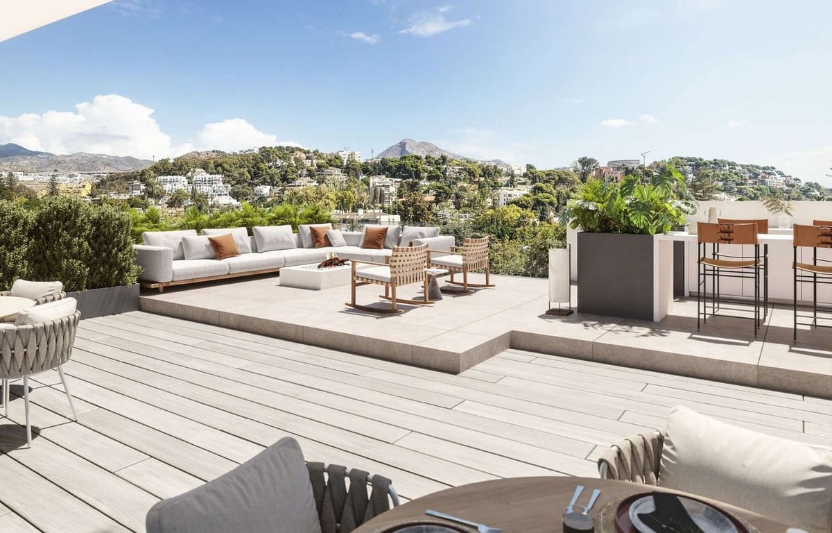 2 sypialnia Apartament przy plaży na sprzedaż w Miasto Malaga z basenem garażem - 895 000 € (Ref: 8072561)