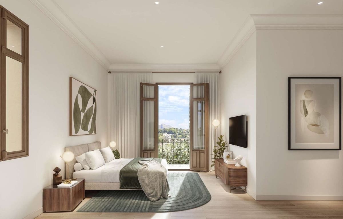 2 bedroom Beach Apartment for sale in Malaga city with pool garage - € 895,000 (Ref: 8072561)