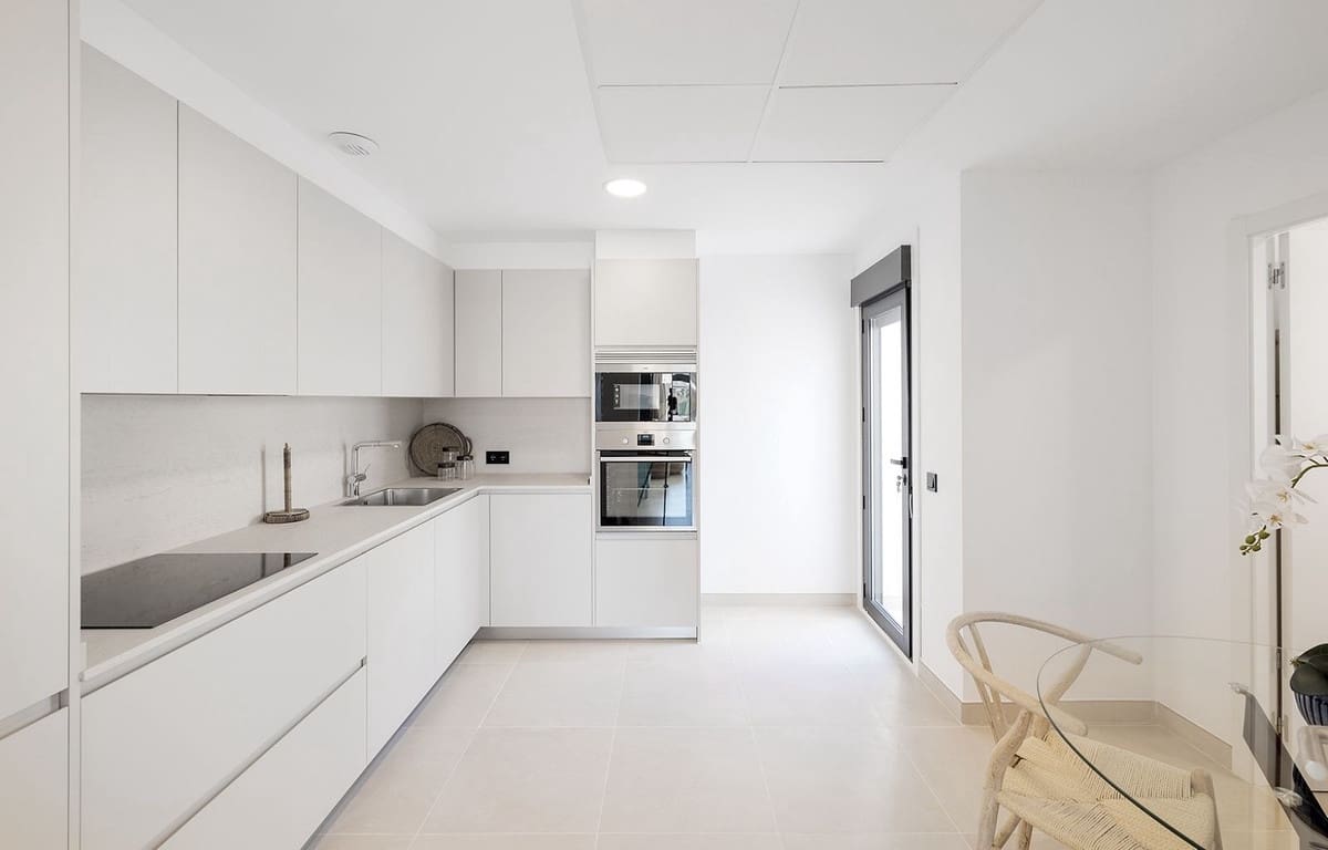 2 Zimmer Apartment zu verkaufen in Bahia de Casares mit Pool Garage - 448.000 € (Ref: 8100909)