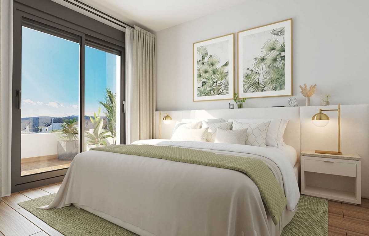 3 bedroom Apartment for sale in Estepona with pool garage - € 710,000 (Ref: 8107862)