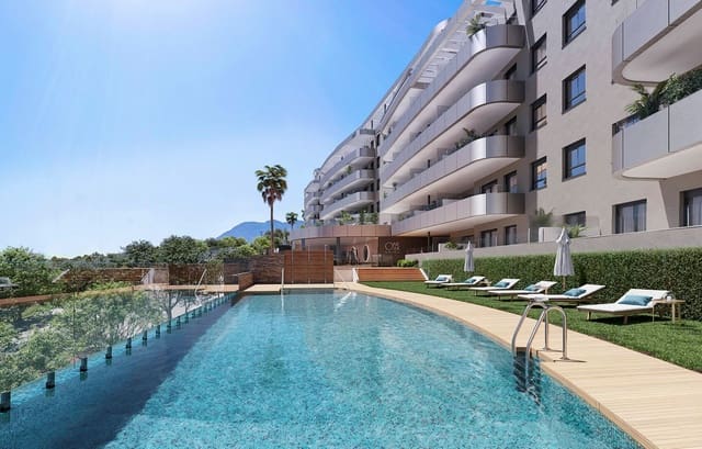 Apartamento de 2 habitaciones en Torremolinos en venta con piscina garaje - 399.000 € (Ref: 8182310)