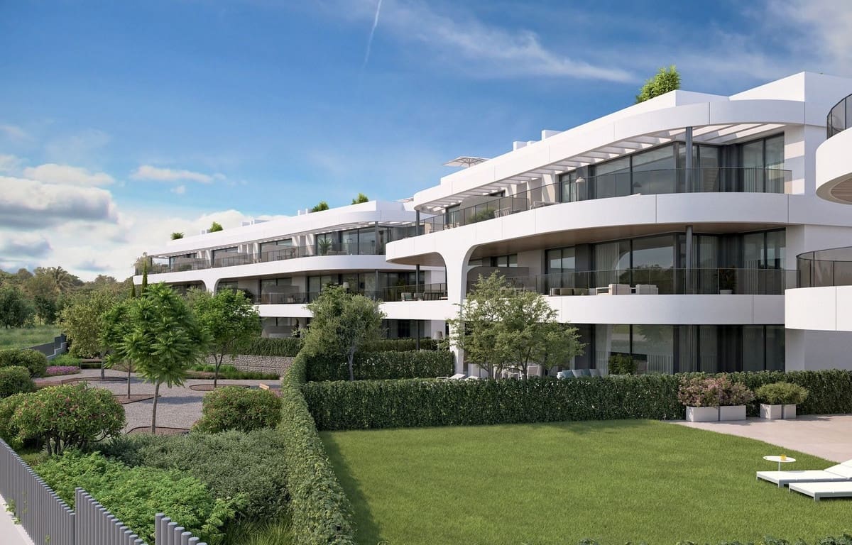 Ático de 2 habitaciones en New Golden Mile en venta con piscina garaje - 668.000 € (Ref: 8194501)