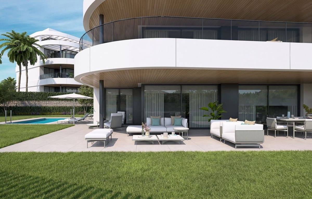 Ático de 2 habitaciones en New Golden Mile en venta con piscina garaje - 668.000 € (Ref: 8194501)