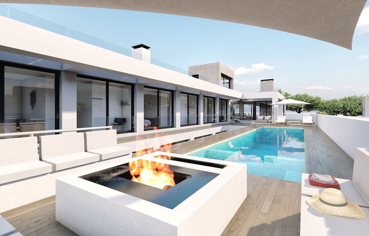5 bedroom Villa for sale in El Chaparral with pool garage - € 2,548,000 (Ref: 8243695)