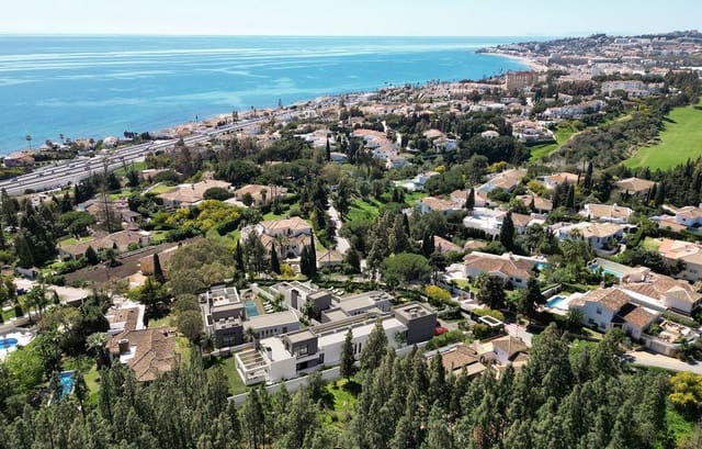 5 chambre Villa/Maison à vendre à El Chaparral, Mijas avec piscine garage - 2 548 000 € (Ref: 8243695)