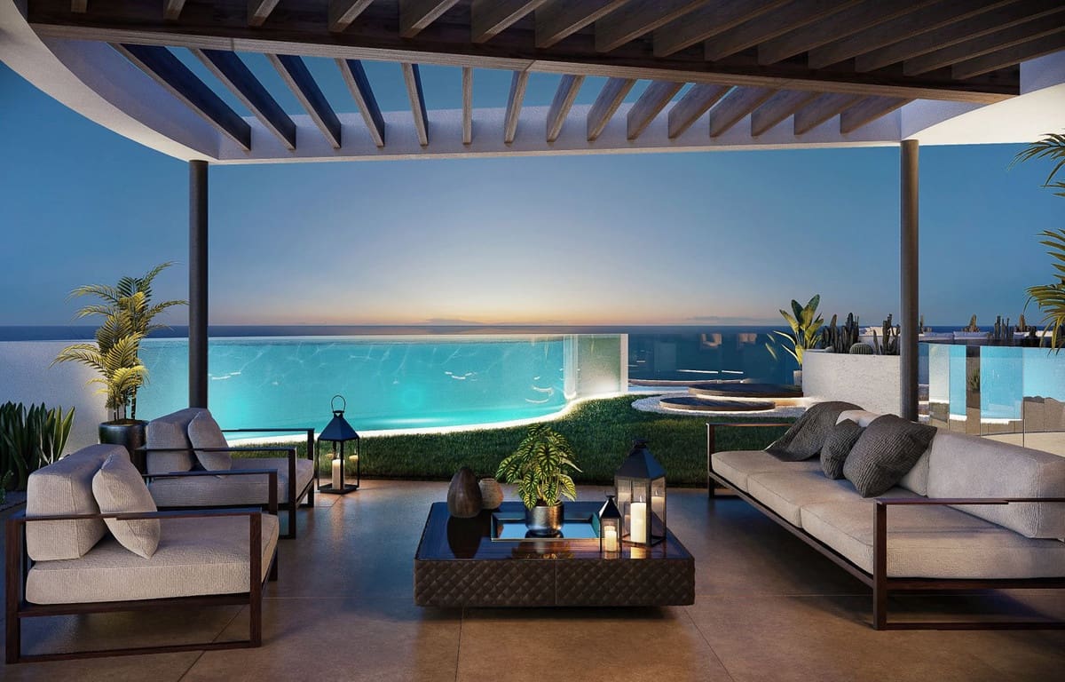 3 soveværelse Penthouse til salg i Nueva Andalucia med swimmingpool - € 2.250.000 (Ref: 8243705)