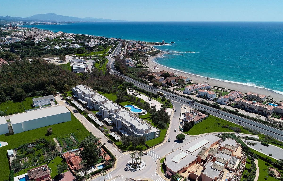 Apartamento de 3 habitaciones en Casares en venta con piscina garaje - 535.000 € (Ref: 8243708)