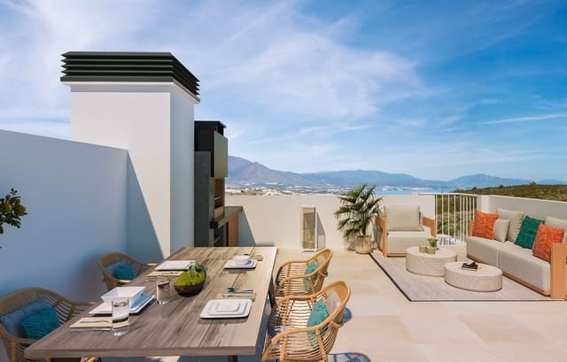 3 sypialnia Dom na sprzedaż w Manilva z basenem garażem - 595 000 € (Ref: 8253207)