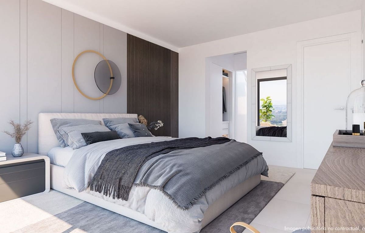 3 bedroom Penthouse for sale in Fuengirola with pool garage - € 1,110,000 (Ref: 8260653)
