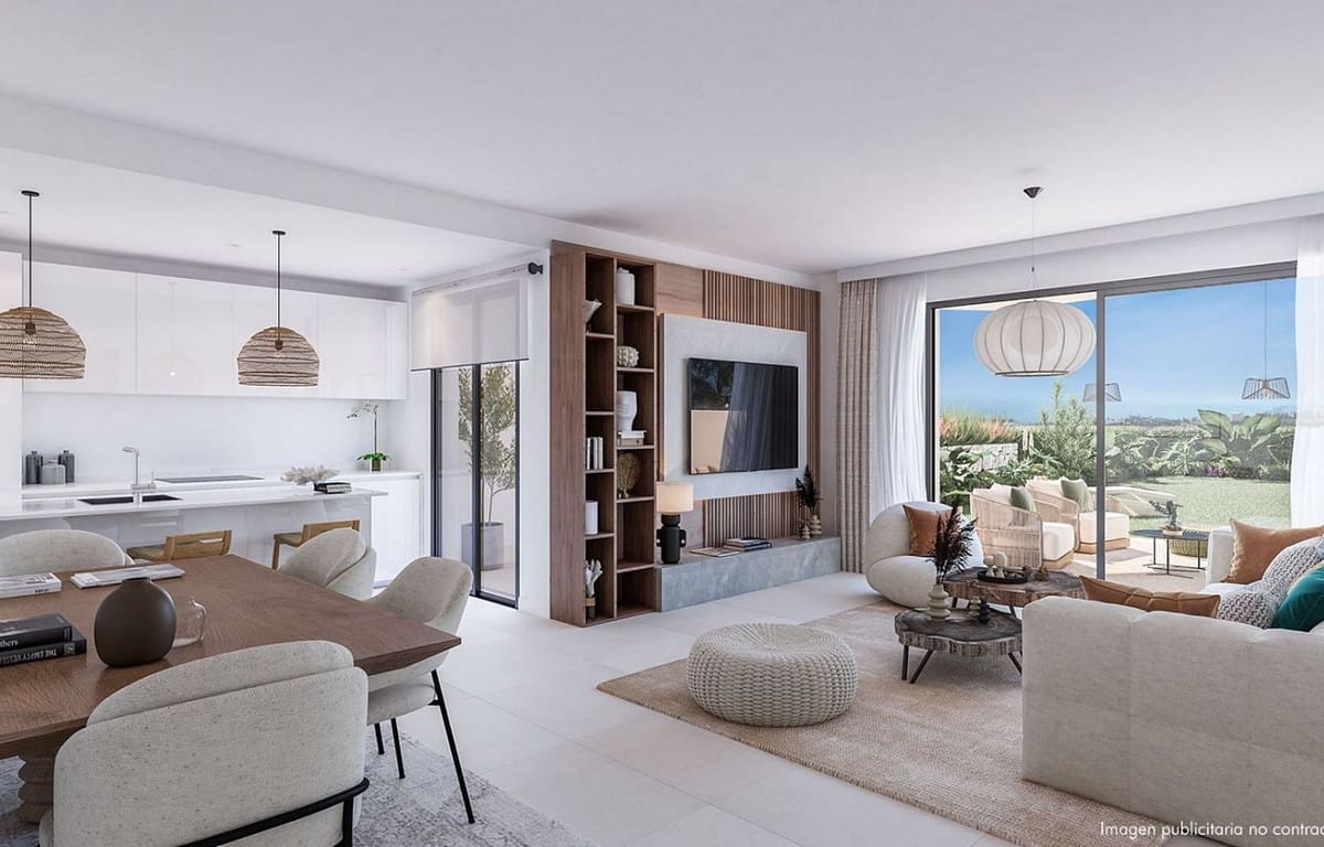 2 bedroom Apartment for sale in Fuengirola with pool garage - € 580,000 (Ref: 8260654)