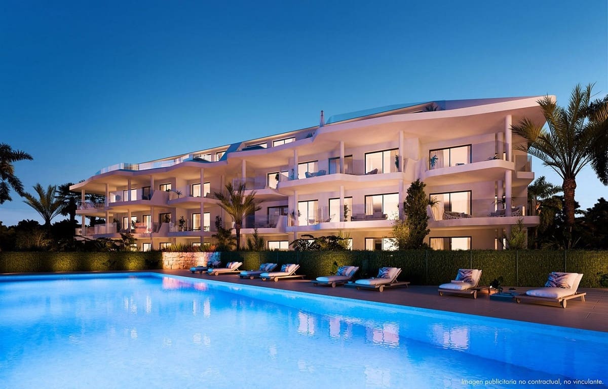 2 bedroom Apartment for sale in Fuengirola with pool garage - € 580,000 (Ref: 8260654)