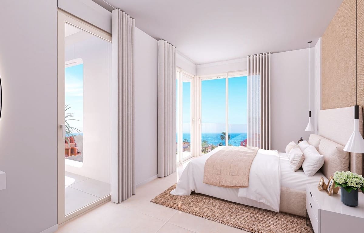 3 soverom Penthouse til salgs i Estepona med svømmebasseng garasje - € 1 180 000 (Ref: 8390169)