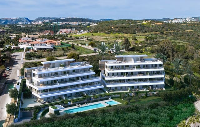 2 quarto Apartamento para venda em Estepona com piscina garagem - 644 000 € (Ref: 8390171)