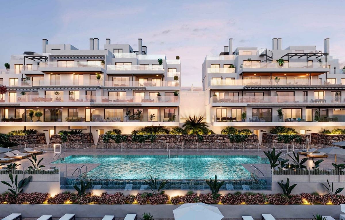 2 soverom Leilighet til salgs i Estepona med svømmebasseng garasje - € 695 000 (Ref: 8429253)