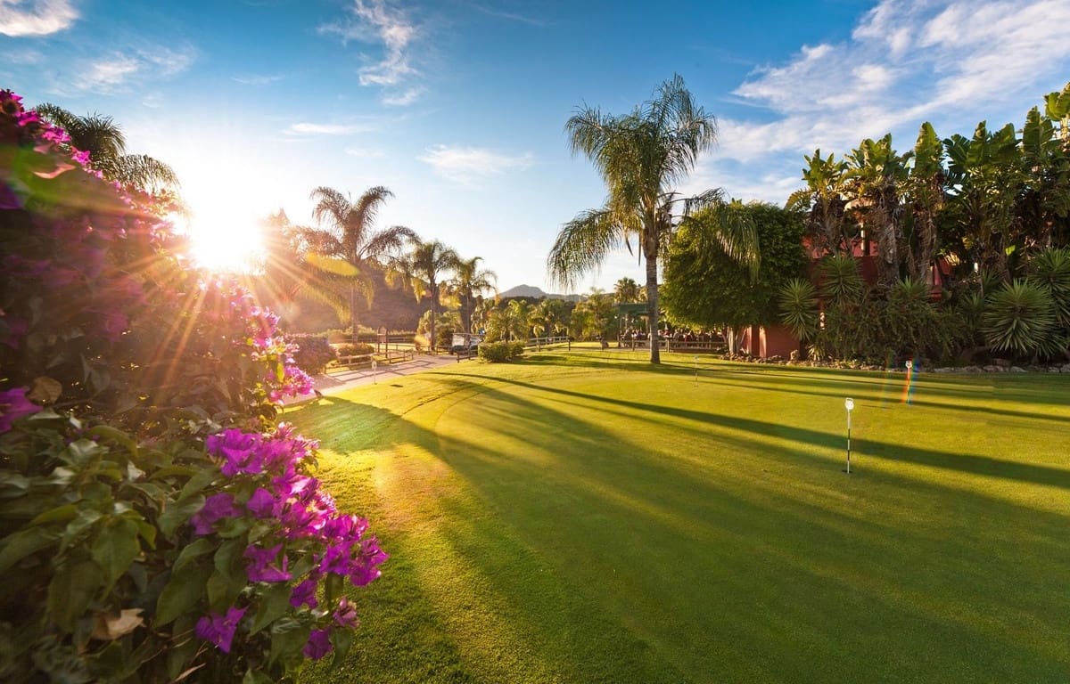 3 slaapkamer Appartement te koop in Benahavis met zwembad garage - € 699.000 (Ref: 8459239)