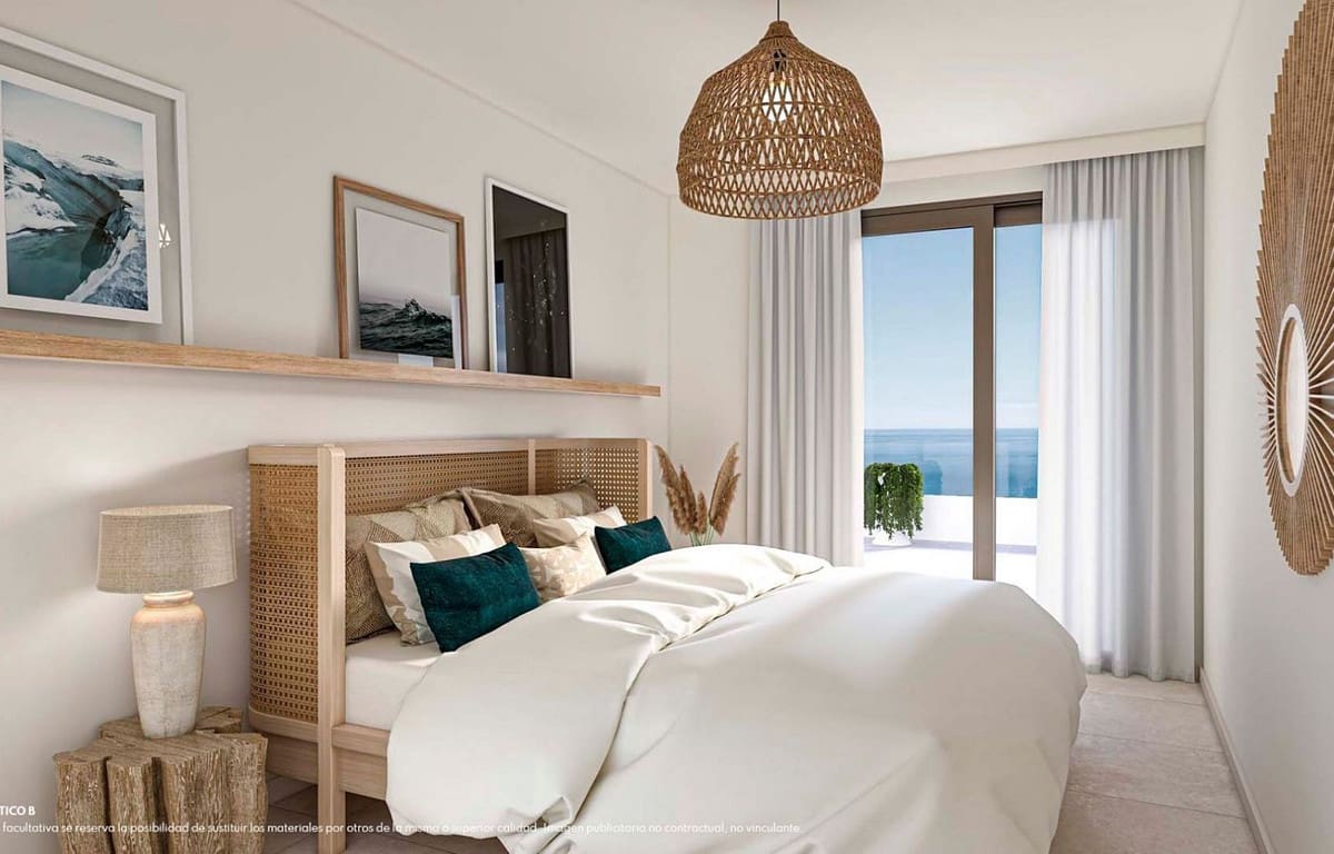 Apartamento de 2 habitaciones en Fuengirola en venta con piscina garaje - 585.000 € (Ref: 8535957)