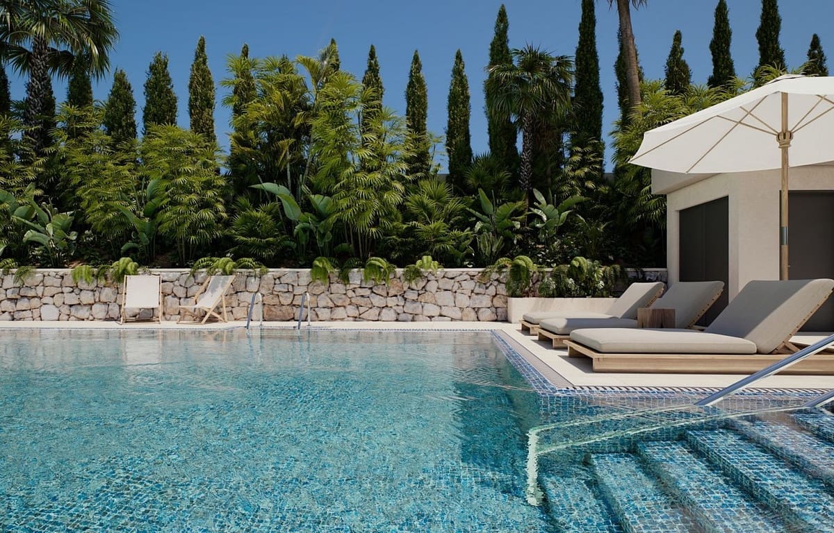 2 bedroom Apartment for sale in Estepona with pool garage - € 600,000 (Ref: 8607387)