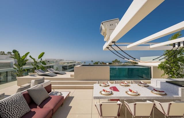 Chalet de 4 habitaciones en Golden Mile, Marbella en venta con piscina garaje - 6.950.000 € (Ref: 8626062)