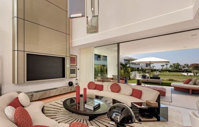 4 soveværelse Villa til salg i Golden Mile, Marbella med swimmingpool garage - € 7.500.000 (Ref: 8626062)