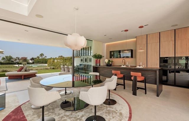 4 soveværelse Villa til salg i Golden Mile, Marbella med swimmingpool garage - € 7.500.000 (Ref: 8626062)