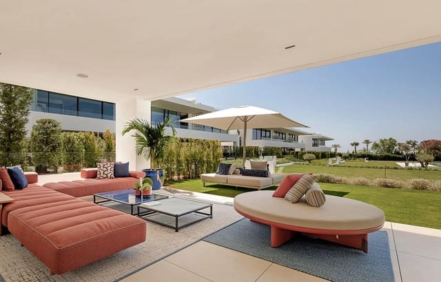 4 soveværelse Villa til salg i Golden Mile, Marbella med swimmingpool garage - € 7.500.000 (Ref: 8626062)