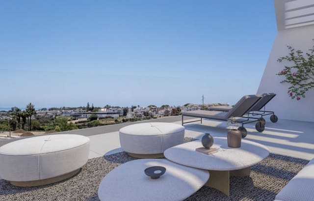 3 bedroom Villa for sale in Cancelada, Estepona with pool garage - € 1,020,000 (Ref: 8626273)