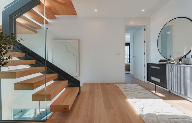 4 sypialnia Dom blizniak na sprzedaż w Marbella z basenem garażem - 1 675 000 € (Ref: 8834910)