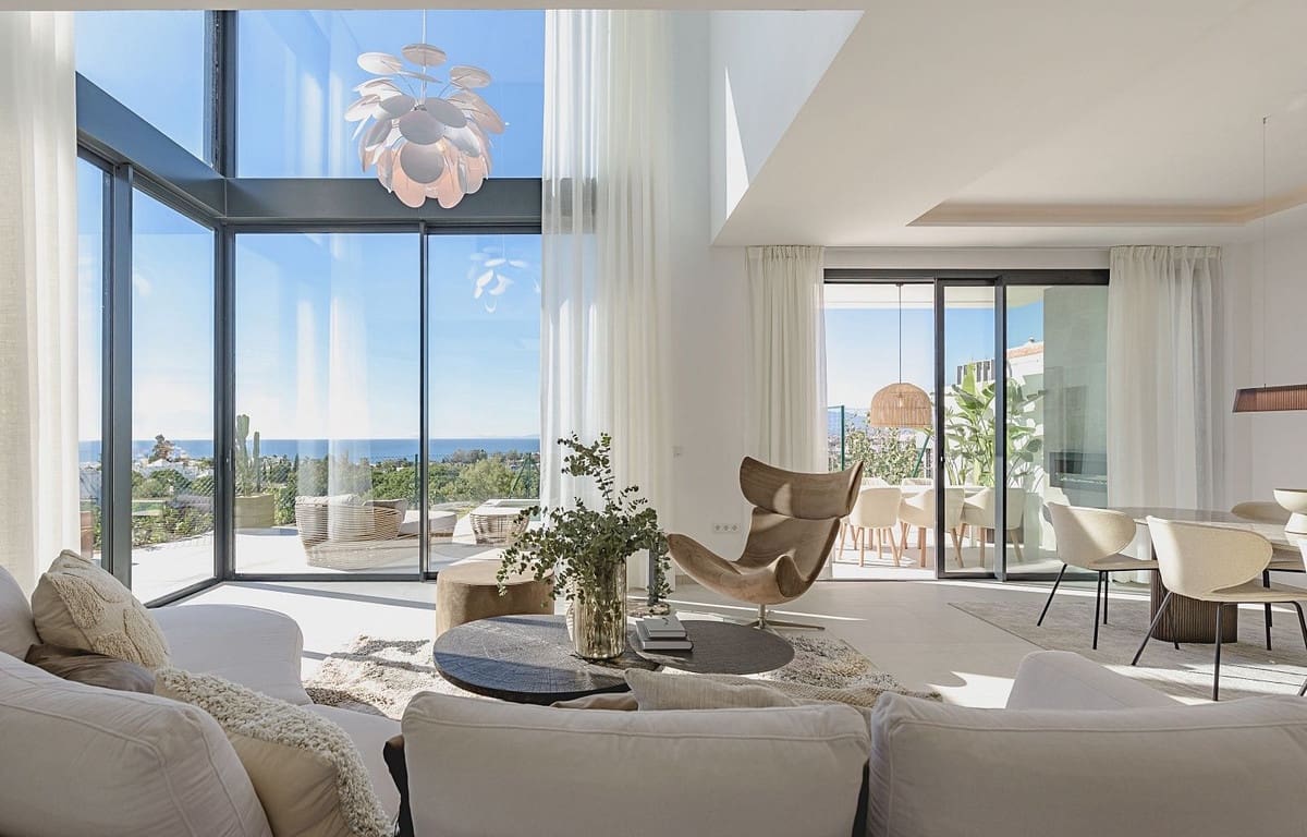 Pareado de 4 habitaciones en Marbella en venta con piscina garaje - 1.295.000 € (Ref: 8834910)
