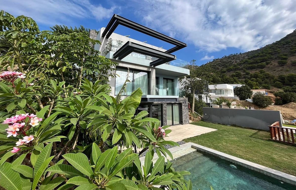 4 chambre Villa/Maison à vendre à Mijas Costa - 1 600 000 € (Ref: 8852000)